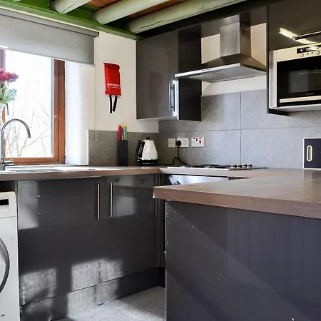 Lucy's - Uk1260 * Threlkeld